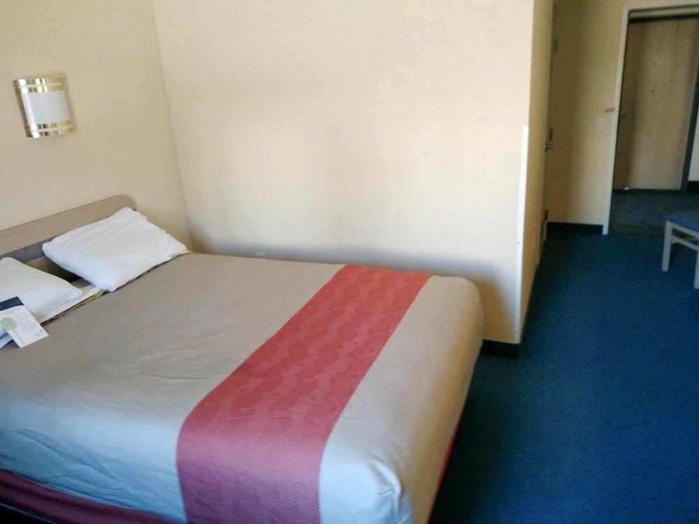 鲁伊多索6号汽车旅馆 外观 照片